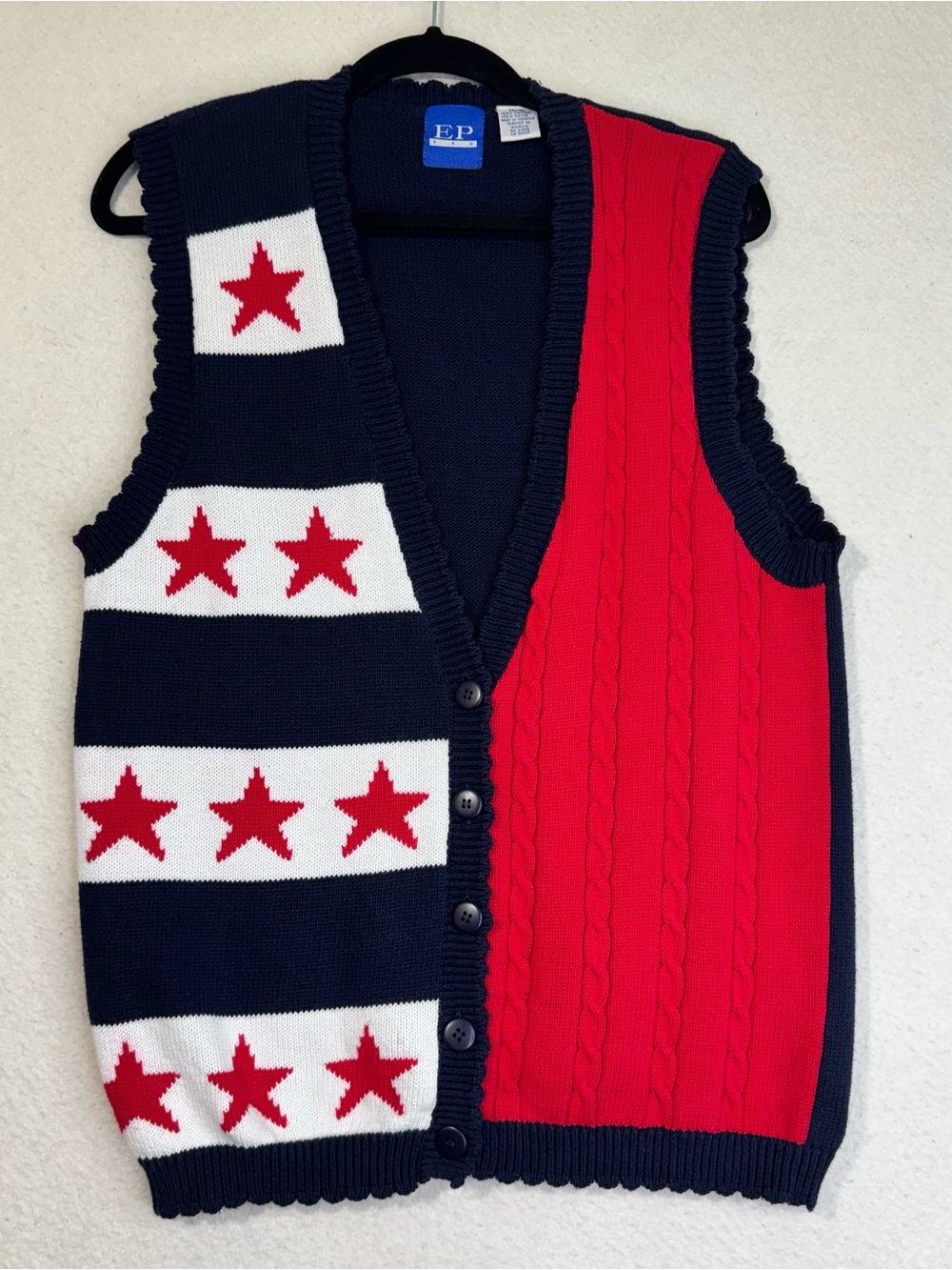 EP Pro Red White & Blue American Flag Star Stripe Cable-Knit Vest Women’s Medium